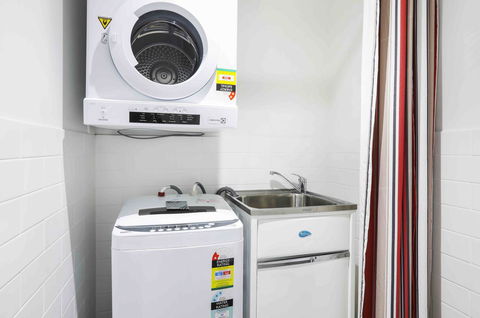 Sandbox Apartments - Australia Accommodation 40