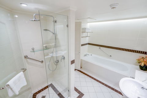 InterContinental Sanctuary Cove Resort, An IHG Hotel - Australia Accommodation 2