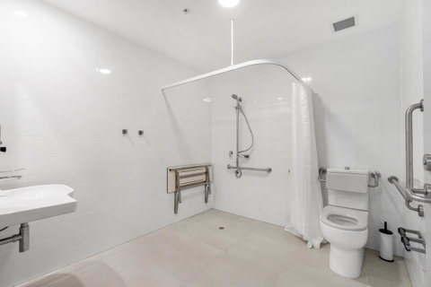 Essence Suites Taringa - Australia Accommodation 13