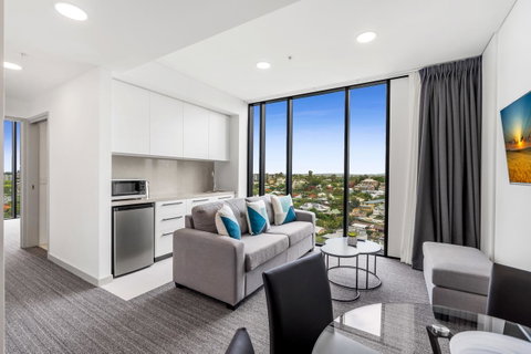 Essence Suites Taringa - Australia Accommodation 3