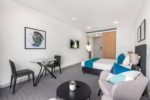 Essence Suites Taringa - Australia Accommodation 24