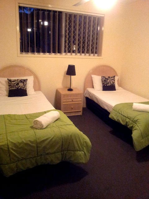 Champelli Palms Apartments - Australia Accommodation 18