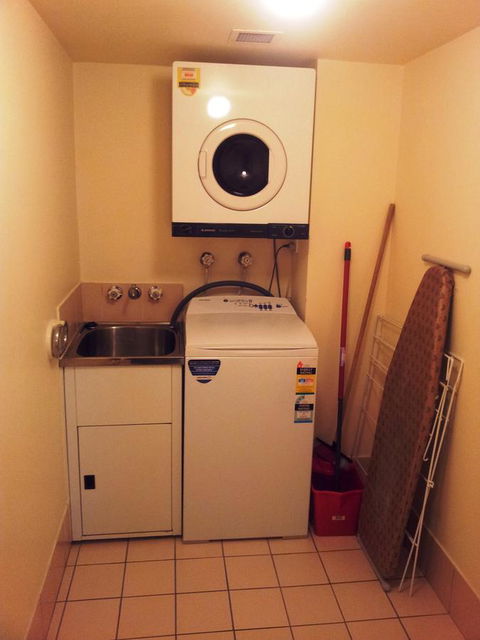 Champelli Palms Apartments - Australia Accommodation 17