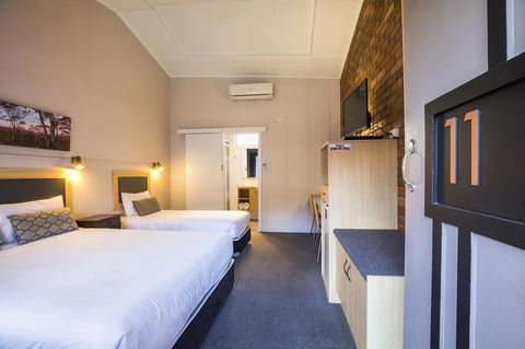 Downs Motel - Australia Accommodation 2