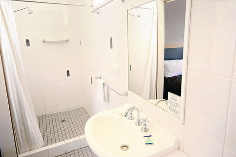 Downs Motel - Australia Accommodation 22