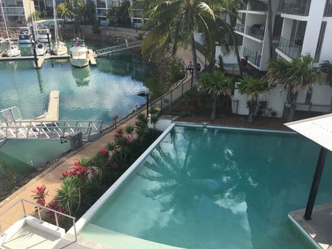 Absolute Waterfront Magnetic Island - Australia Accommodation 3