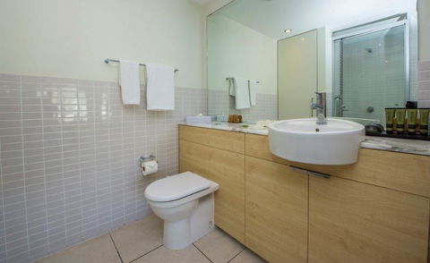 Absolute Waterfront Magnetic Island - Australia Accommodation 20