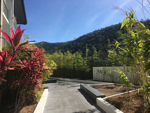 Absolute Waterfront Magnetic Island - Australia Accommodation 6