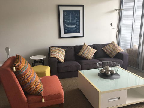 Absolute Waterfront Magnetic Island - Australia Accommodation 2