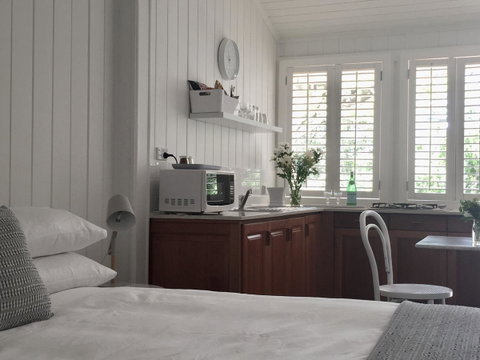 Halcyon On Bardon - Australia Accommodation 0