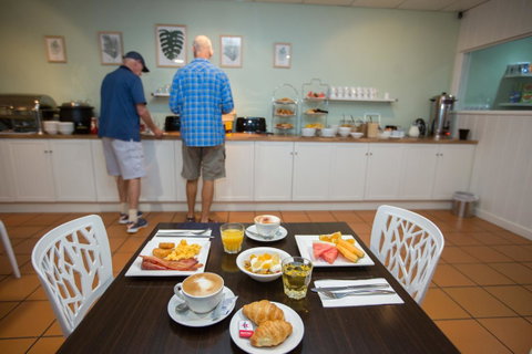 Coral Tree Inn - Australia Accommodation 8