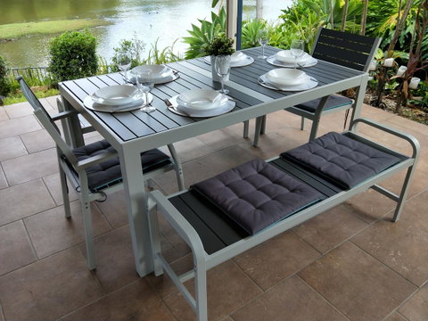 Waterfront Theme Park Getaway - Australia Accommodation 16