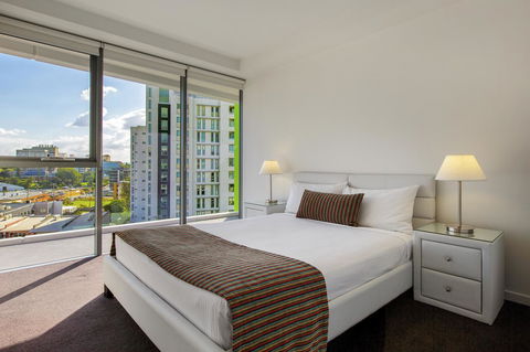 Code Apartments - Australia Accommodation 24