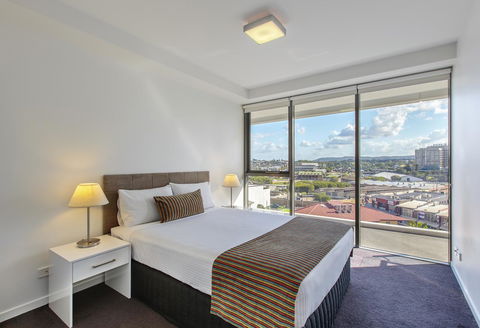 Code Apartments - Australia Accommodation 4