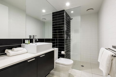 Code Apartments - Australia Accommodation 32