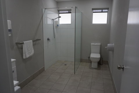 YAL Cairns - A Motel That Makes A Difference - Australia Accommodation 2