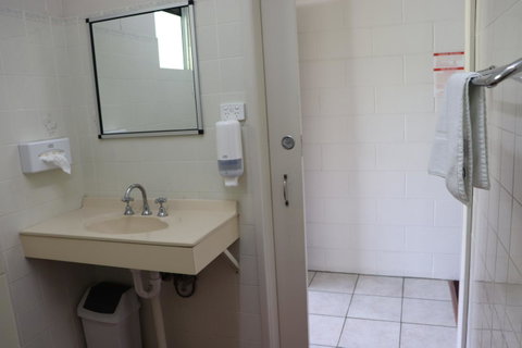 YAL Cairns - A Motel That Makes A Difference - Australia Accommodation 20