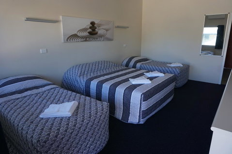YAL Cairns - A Motel That Makes A Difference - Australia Accommodation 17