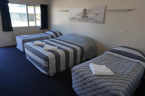 YAL Cairns - A Motel That Makes A Difference - Australia Accommodation 1