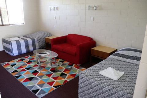 YAL Cairns - A Motel That Makes A Difference - Australia Accommodation 3