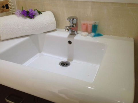 Novena Palms Motel - Australia Accommodation 1