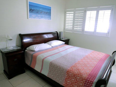Cylinder Beach Mooloomba Unit 3 - Australia Accommodation 7