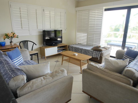 Cylinder Beach Mooloomba Unit 3 - Australia Accommodation 5