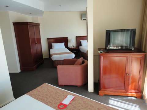 Madison Tower Mill Hotel - Australia Accommodation 20