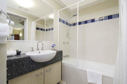 Bay Villas Resort - Australia Accommodation 29