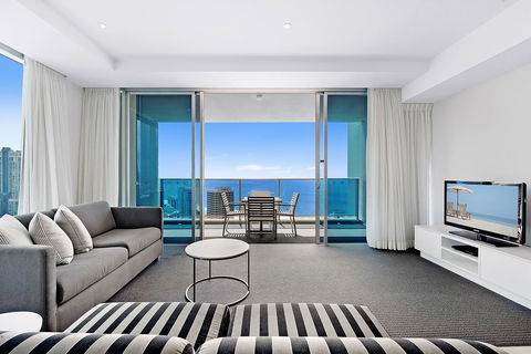 Number 1 H Residences - WiFi, Parking & More By Gold Coast Holidays - Australia Accommodation 36
