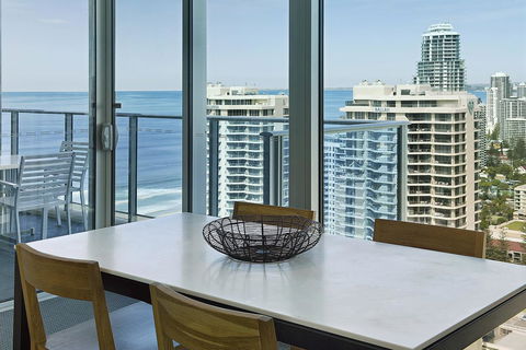 Number 1 H Residences - WiFi, Parking & More By Gold Coast Holidays - Australia Accommodation 17