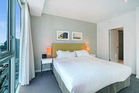Number 1 H Residences - WiFi, Parking & More By Gold Coast Holidays - Australia Accommodation 15