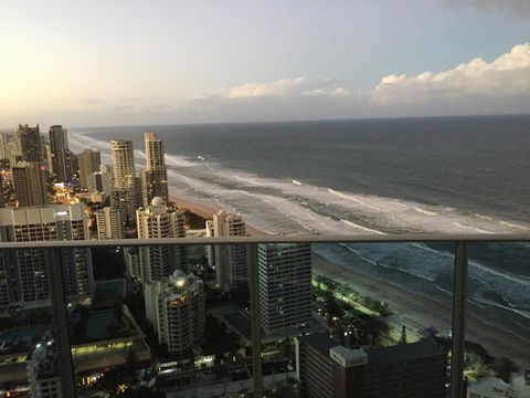 Number 1 H Residences - WiFi, Parking & More By Gold Coast Holidays - Australia Accommodation 23