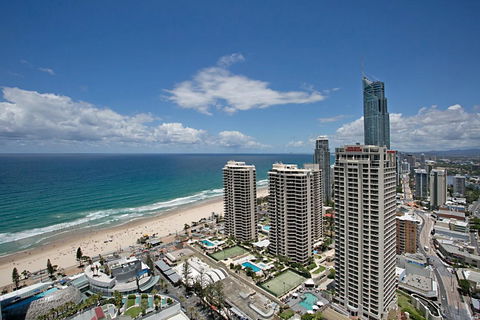 Number 1 H Residences - WiFi, Parking & More By Gold Coast Holidays - Australia Accommodation 9