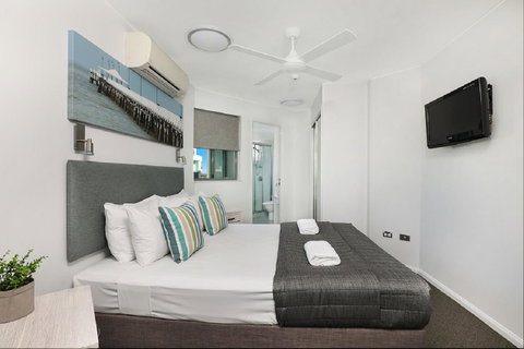 Malibu Apartments - Australia Accommodation 8