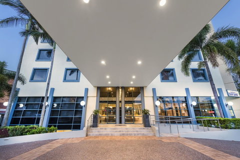 Hotel Diana - Australia Accommodation 1