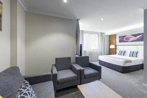 Hotel Diana - Australia Accommodation 37
