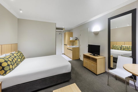 Mercure Brisbane Garden City - Australia Accommodation 26
