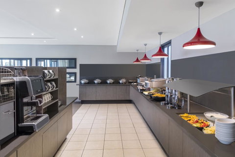 Mercure Brisbane Garden City - Australia Accommodation 33