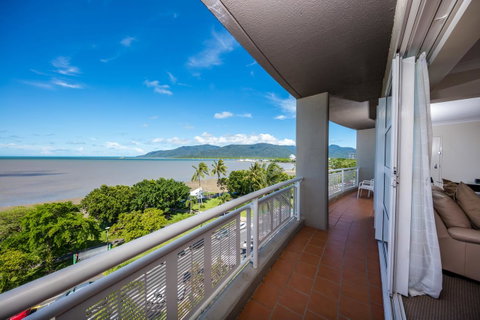DoubleTree By Hilton Cairns - Australia Accommodation 29