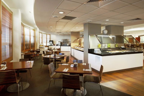 DoubleTree By Hilton Cairns - Australia Accommodation 9
