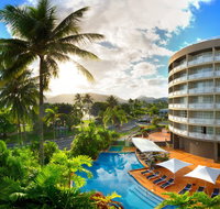 DoubleTree by Hilton Cairns