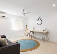 Briz Stays - Whites Road - Australia Accommodation