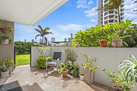 Narrowneck Court Holiday Apartments - Australia Accommodation 16