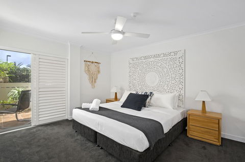 Narrowneck Court Holiday Apartments - Australia Accommodation 21