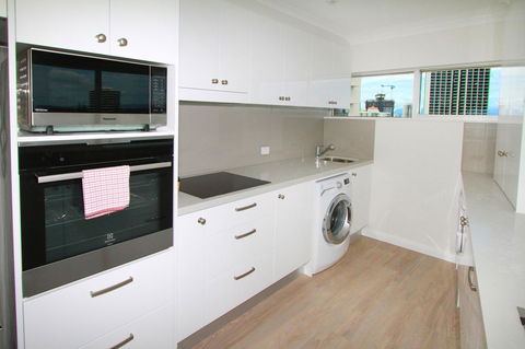 Narrowneck Court Holiday Apartments - Australia Accommodation 32