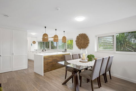 Narrowneck Court Holiday Apartments - Australia Accommodation 7