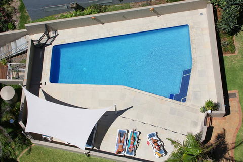Narrowneck Court Holiday Apartments - Australia Accommodation 11