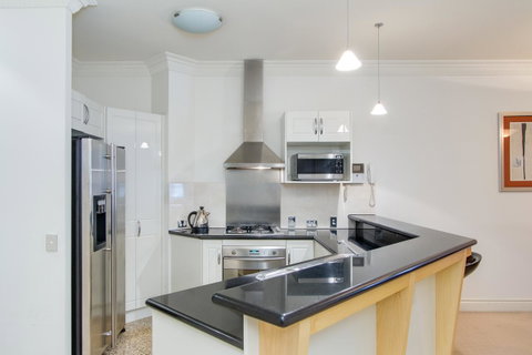 MacArthur Chambers - Australia Accommodation 2