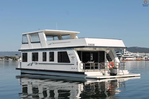 Coomera Houseboats - Australia Accommodation 39